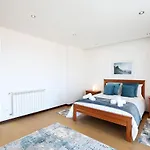 Flipwave House