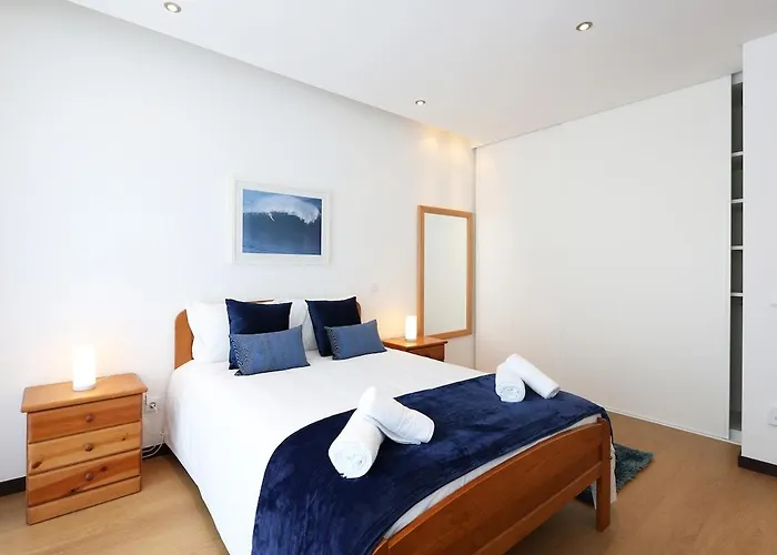 Flipwave House Дом отдыха Назаре