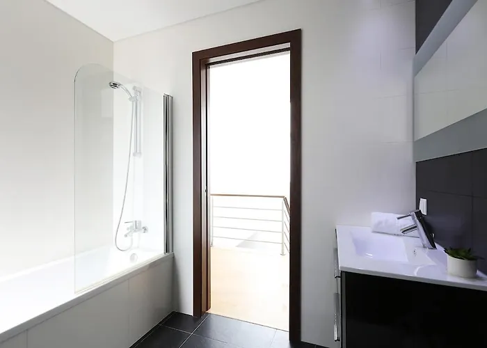 Flipwave House Назаре